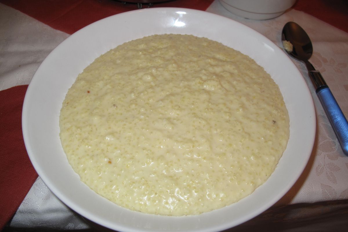 Cardamom Millet Porridge with Stewed Pears