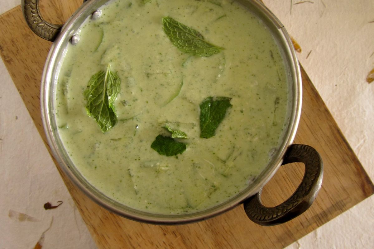 Cucumber Mint Yogurt Dip